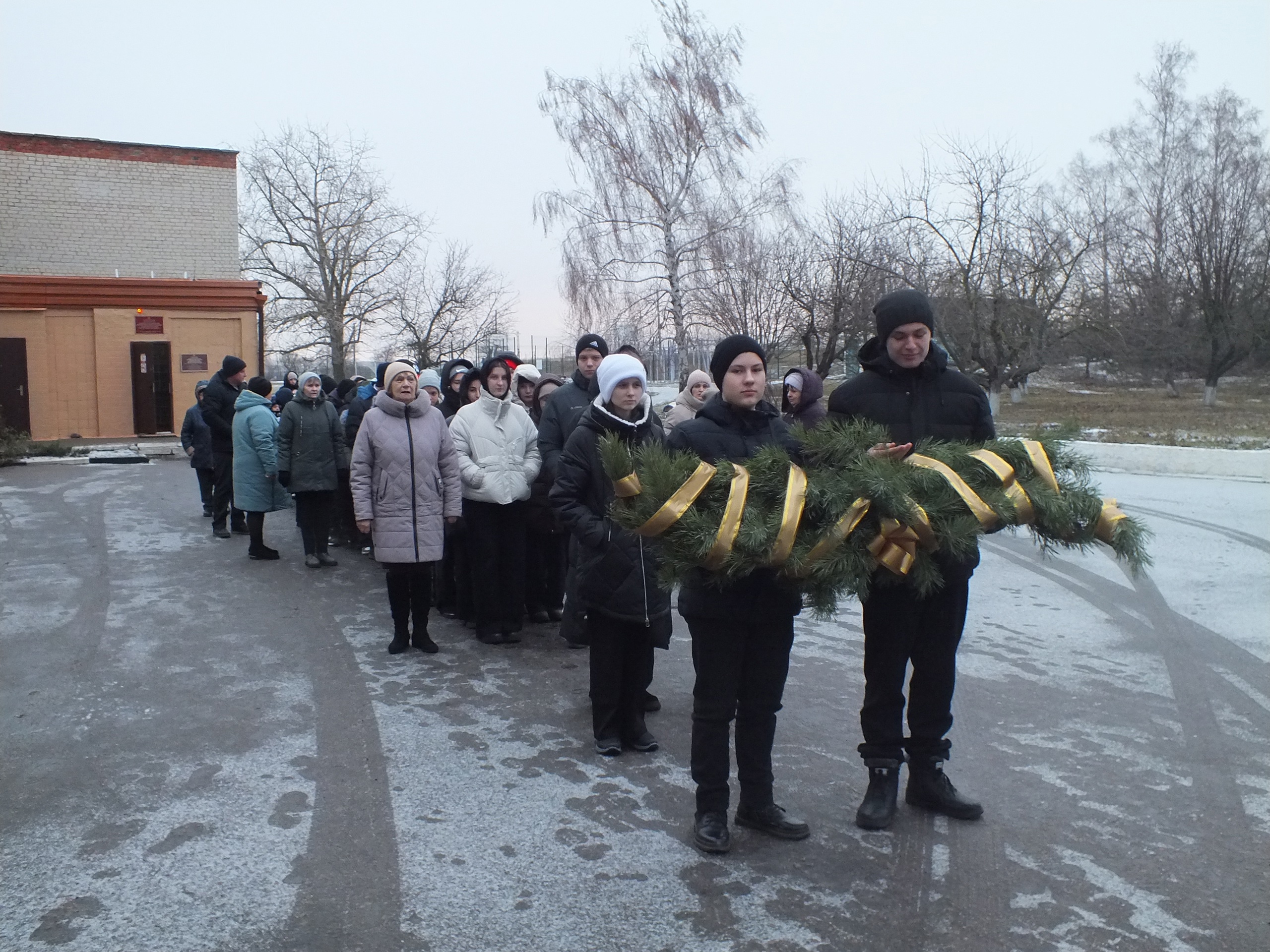 Митинг, посвящённый 82-й годовщине освобождения г. Алексеевка и Алексеевского района от немецко-фашистских захватчиков.